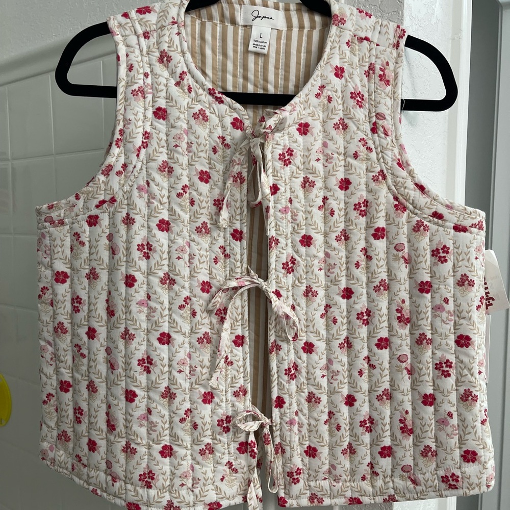 T.J.Maxx Floral Quilted Vest - Cream and Red